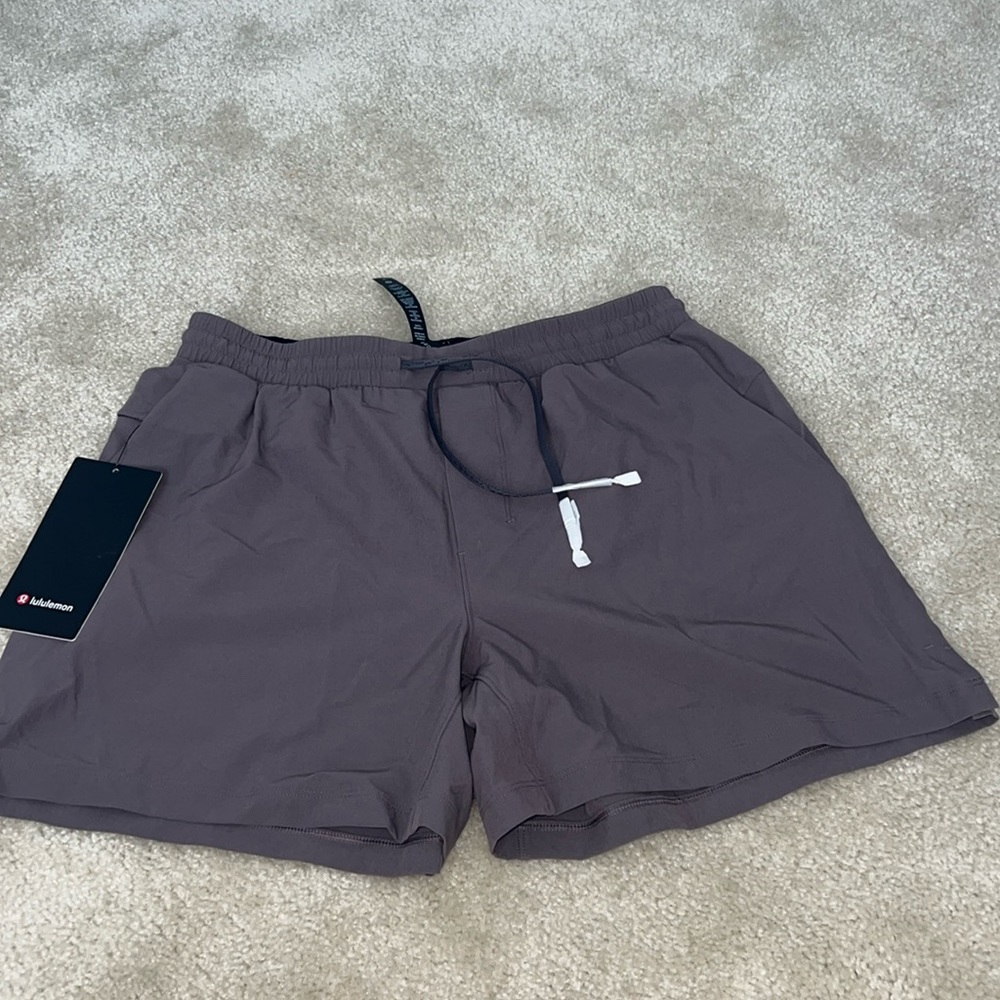 Lululemon pool short